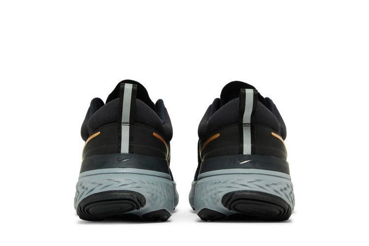 Кроссовки Nike React Miler 2 'Black Metallic Gold'