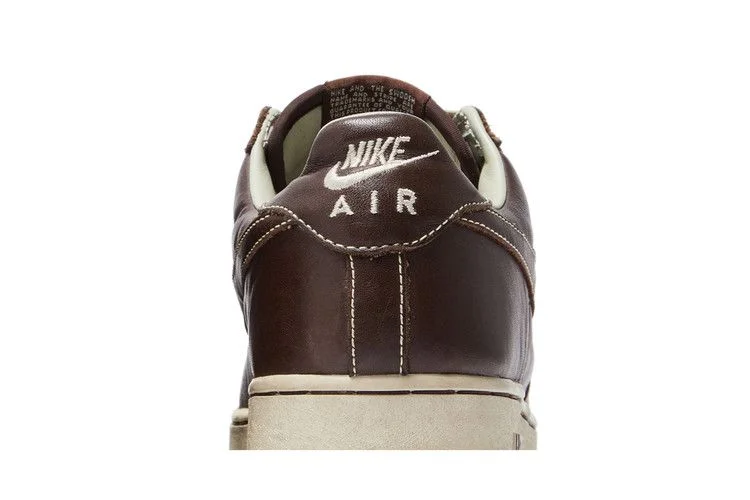 Krossovki-HTM-x-Nike-Air-Force-1-Low-Paul-Brown-6