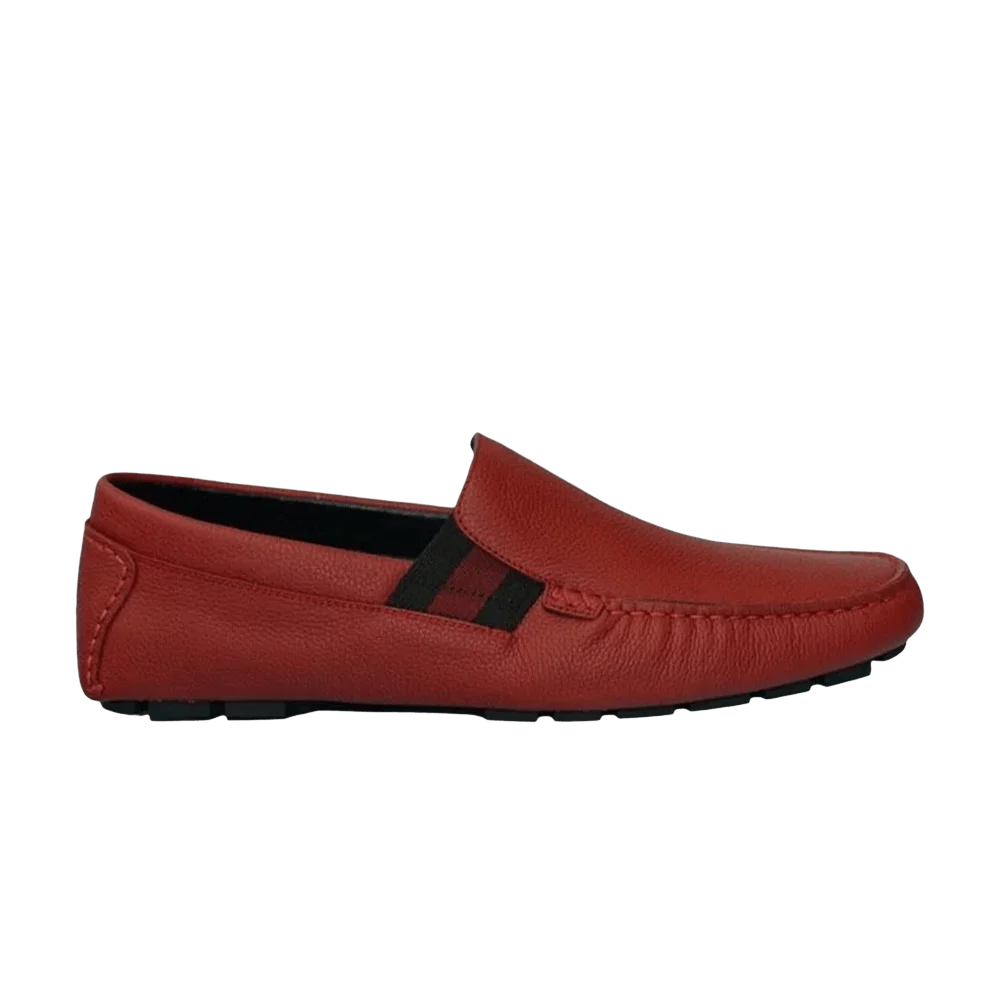 Krossovki-Gucci-Soft-Leather-Driving-Loafer-Rosso-Ancora