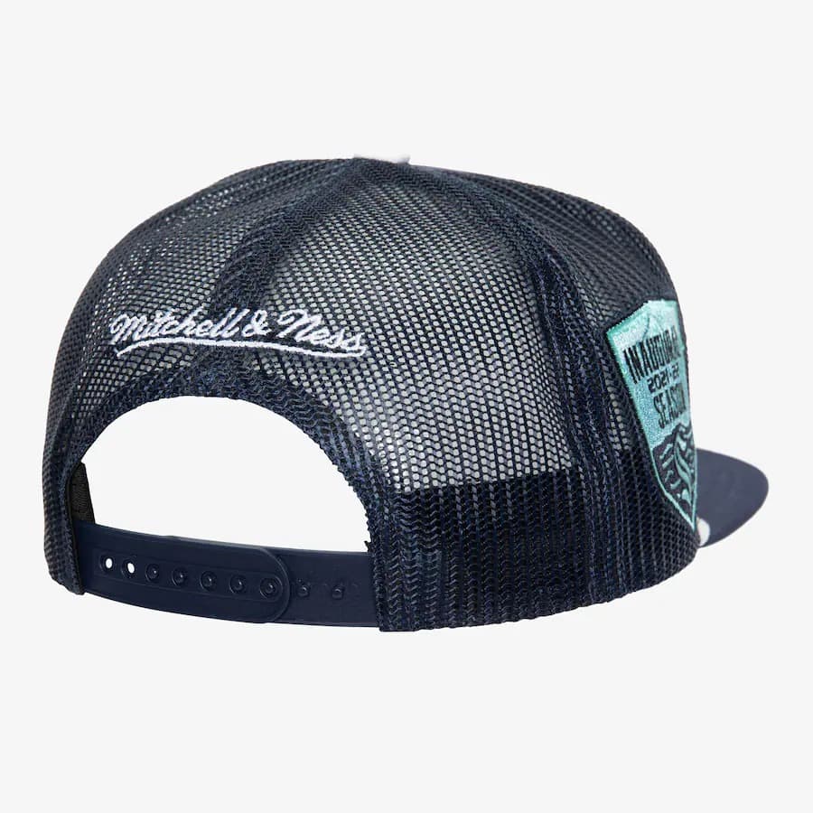 Бейсболка Mitchell & Ness Deep Sea Blue Seattle Kraken Roper Trucker Adjustable Hat