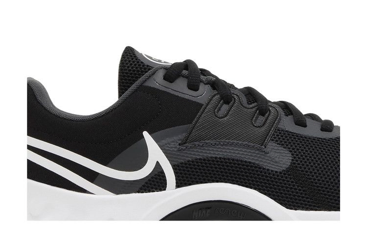 Кроссовки Nike Renew Retaliation TR 3 'Black White'