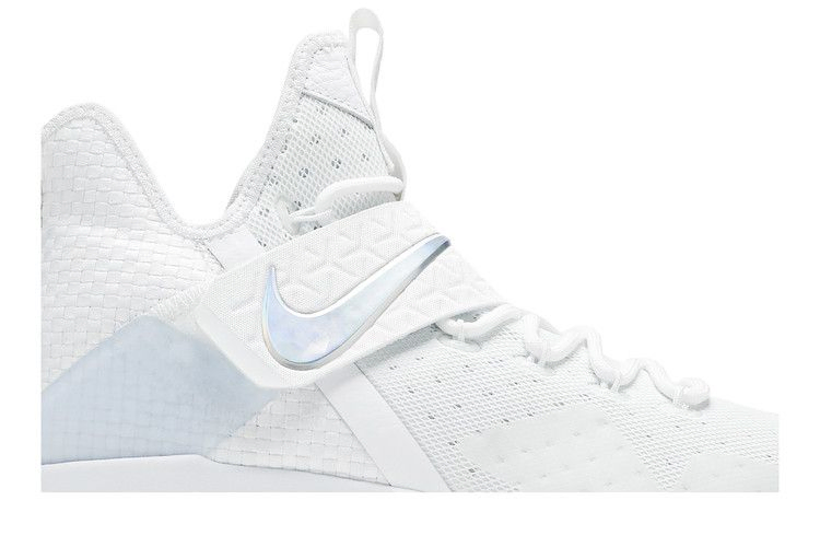lebron-14-time-to-shine-860631-900_01