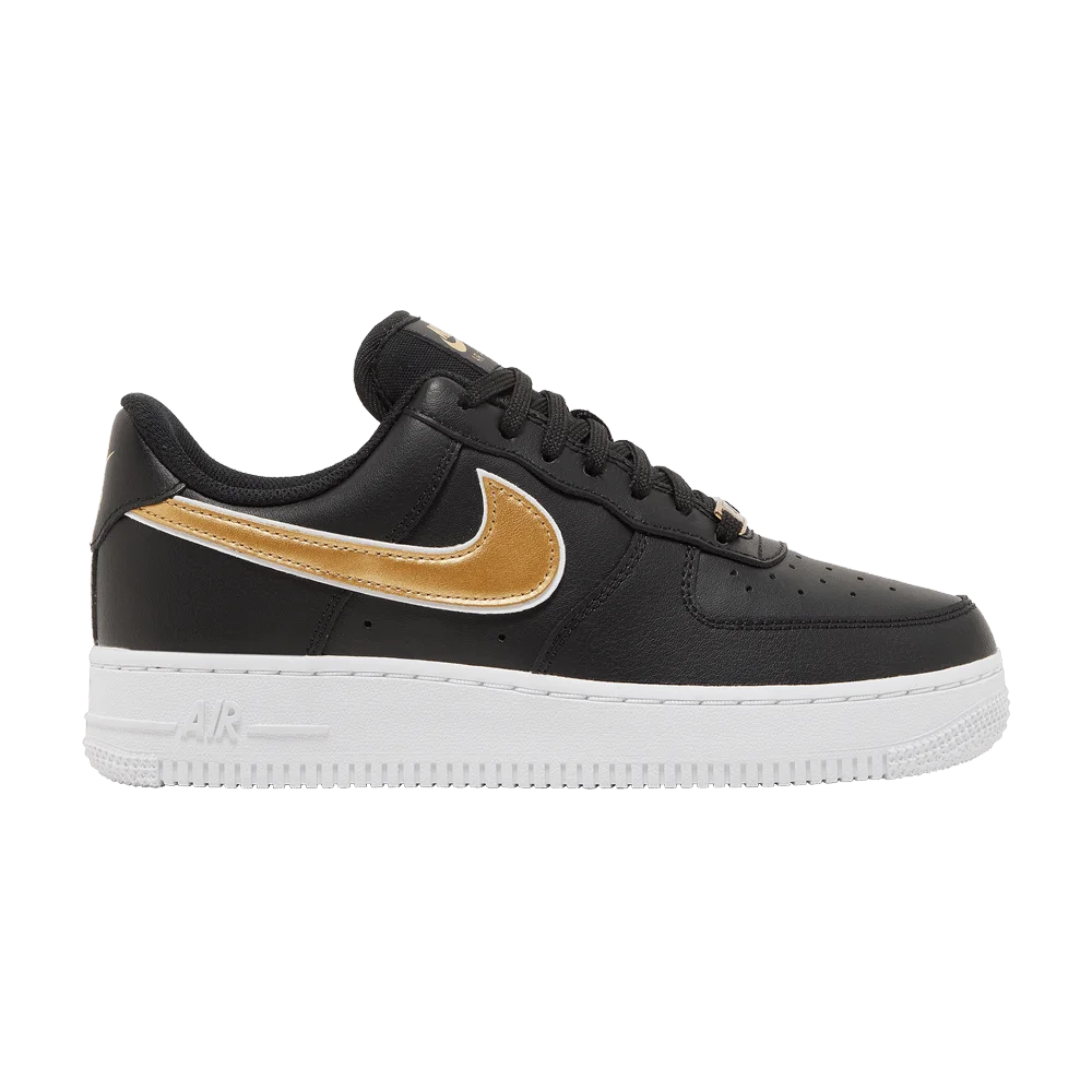 Krossovki-Nike-Wmns-Air-Force-1-07-Essential-Black-Metallic-Gold
