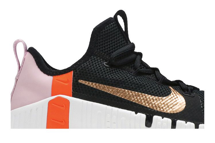 Кроссовки Nike Wmns Free Metcon 3 'Black Metallic Copper'