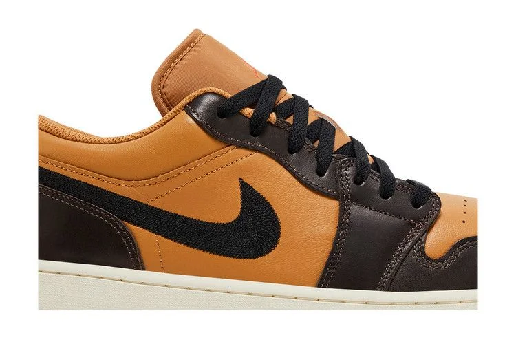 Кроссовки Air Jordan 1 Low SE 'Flax Baroque Brown'