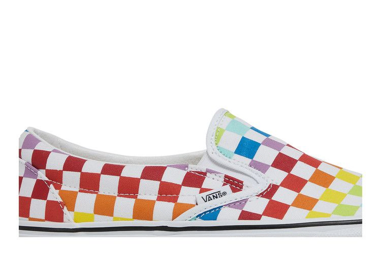 classic-slip-on-rainbow-checkerboard-vn0a3ut7u09_01