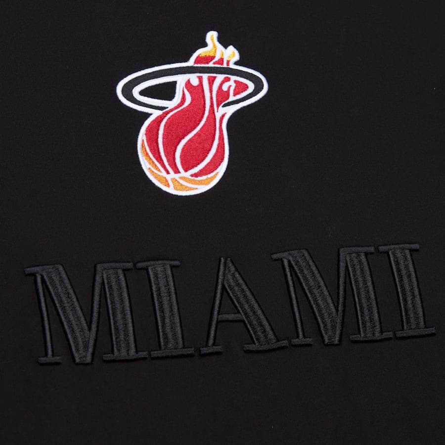 Mitchell-Ness-Black-Miami-Heat-Team-OG-3.0-Vintage-T-Shirt-2