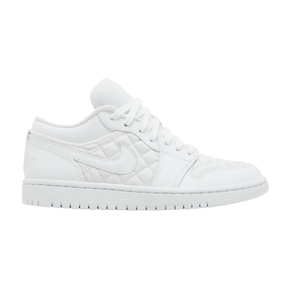 Krossovki-Wmns-Air-Jordan-1-Low-Triple-White-Quilted