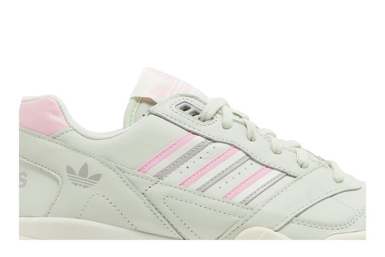 ar-trainer-linen-green-d98156_01