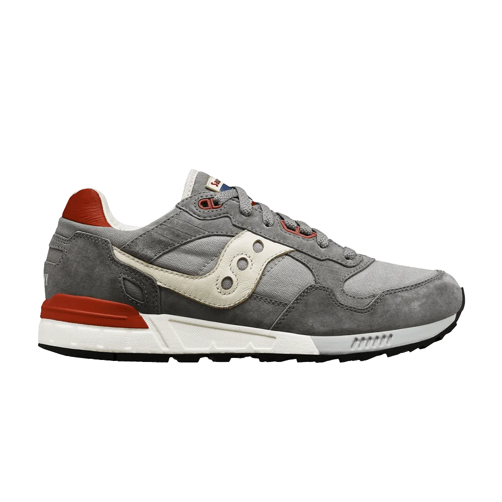 Krossovki-Saucony-Shadow-5000-Stonewash-Grey-Red