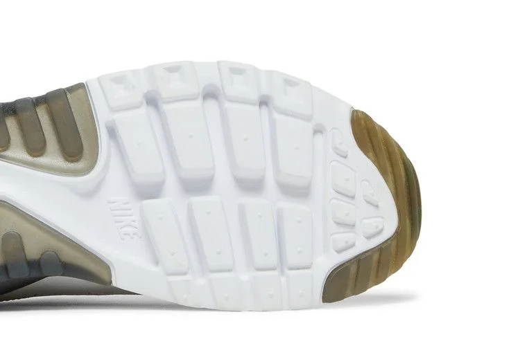 Krossovki-Nike-Wmns-Air-Max-90-Ultra-Liberty-QS-Liberty-of-London-4