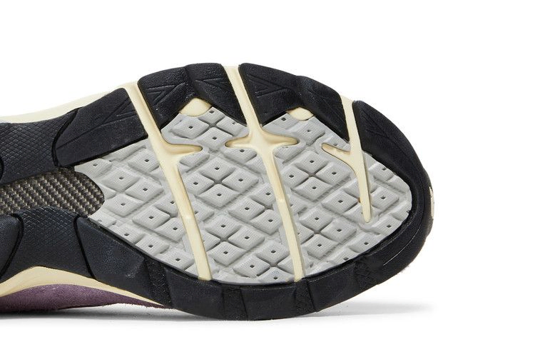 Кроссовки Teddy Santis x New Balance 990v3 Made in USA 'Raw Amethyst'