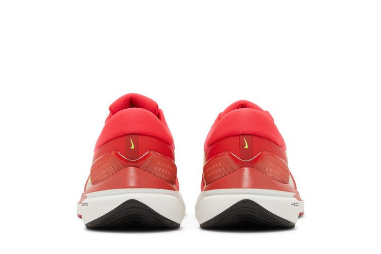 Кроссовки Nike Air Zoom Vomero 16 'Siren Red Volt'