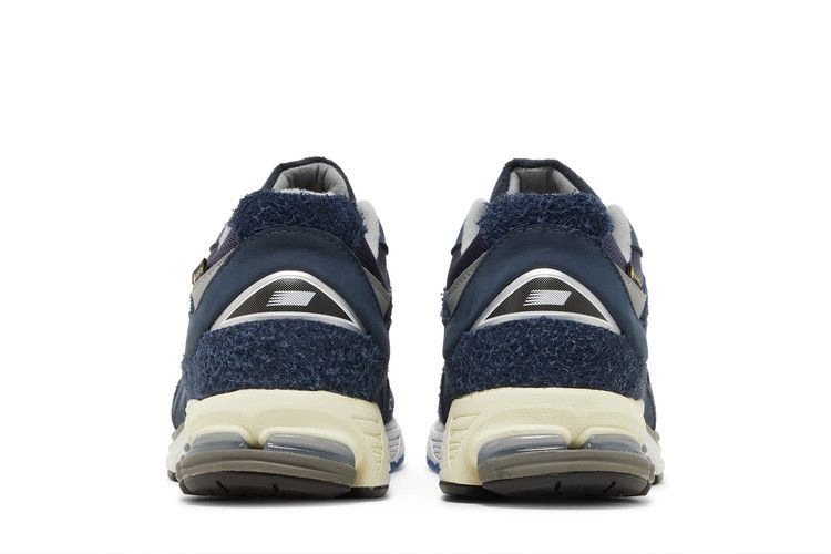 Кроссовки INVINCIBLE x N.HOOLYWOOD x New Balance 2002R GORE-TEX 'Blue Moon'