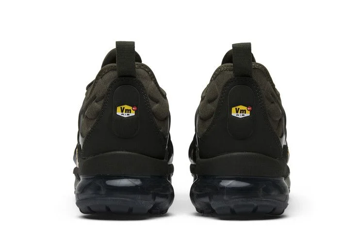 Кроссовки Nike Air VaporMax Plus 'Cargo Khaki'