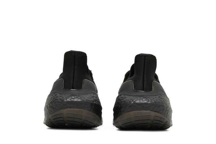 Кроссовки adidas Wmns UltraBoost 22 'Triple Black'