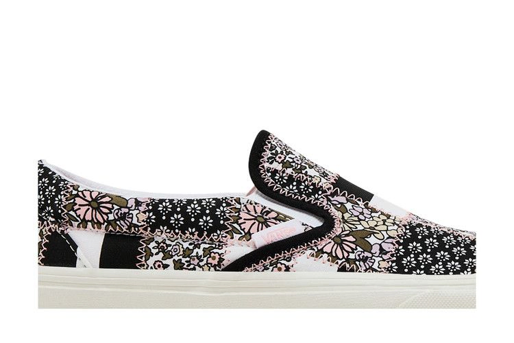 classic-slip-on-patchwork-floral-vn0a33tb9fy_01