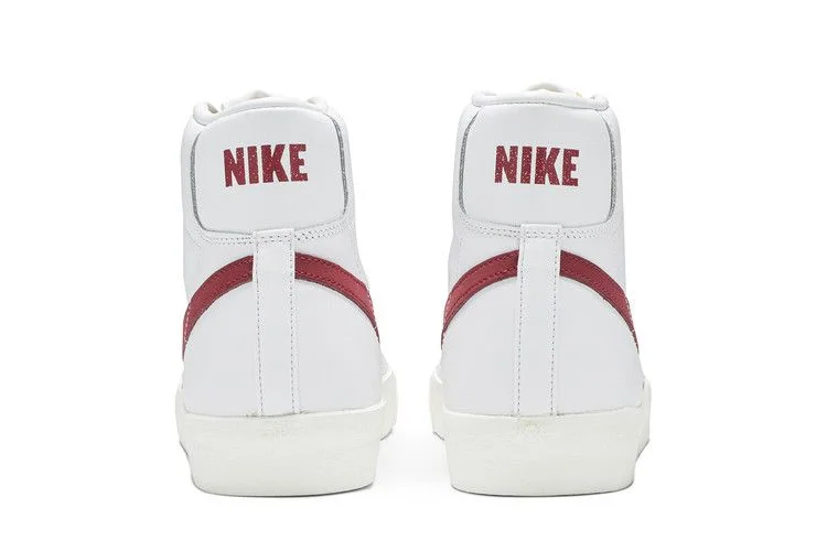 Кроссовки Nike Blazer Mid '77 'Brick Red'
