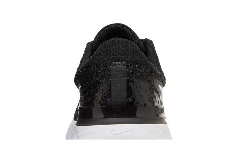 Кроссовки Nike Wmns React Infinity Run Flyknit 3 'Black White'