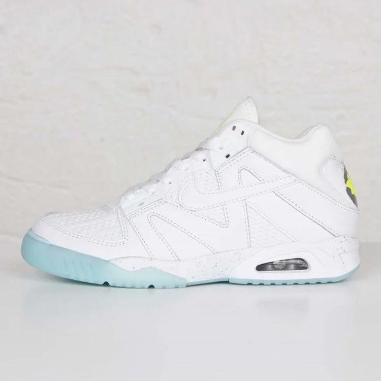 Krossovki-Nike-Air-Tech-Challenge-3-3