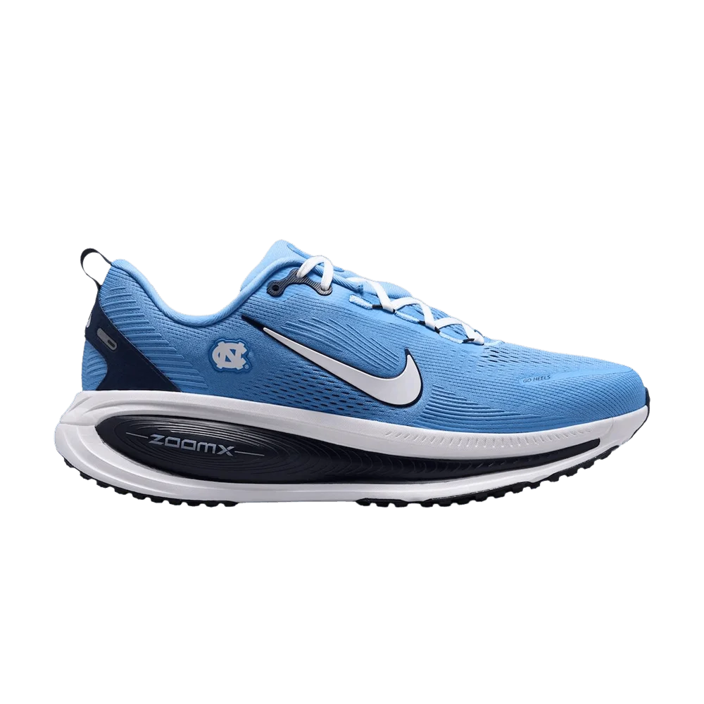 Кроссовки NCAA x Nike Vomero 18 'UNC'