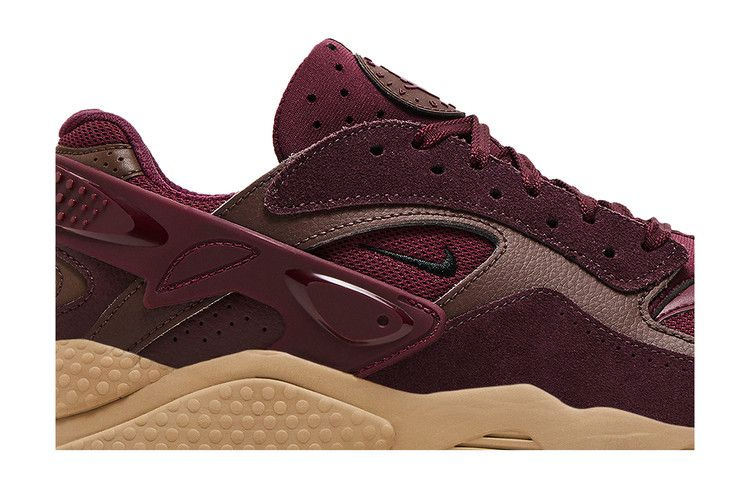 air-huarache-runner-night-maroon-dz3306-600_01