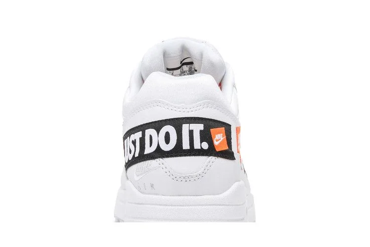 Krossovki-Nike-Wmns-Air-Max-1-LX-Just-Do-It-6
