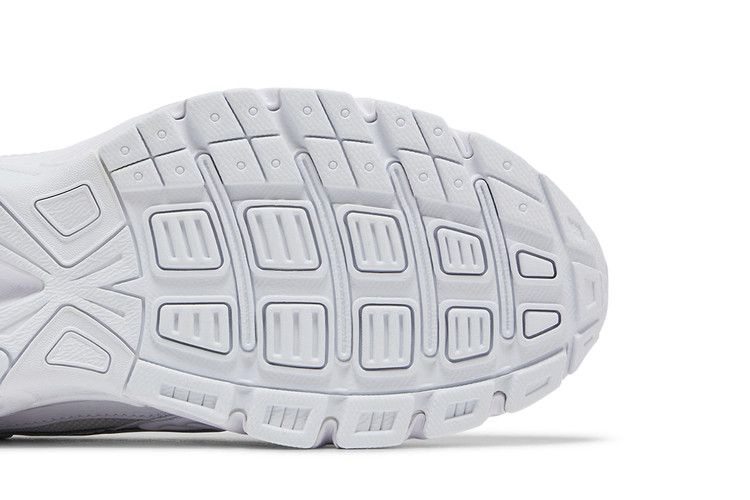 wmns-initiator-white-photon-dust-fz9020-100_04
