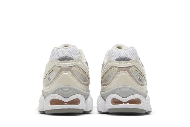 Кроссовки ASICS Wmns Gel Nimbus 9 'White Oatmeal'