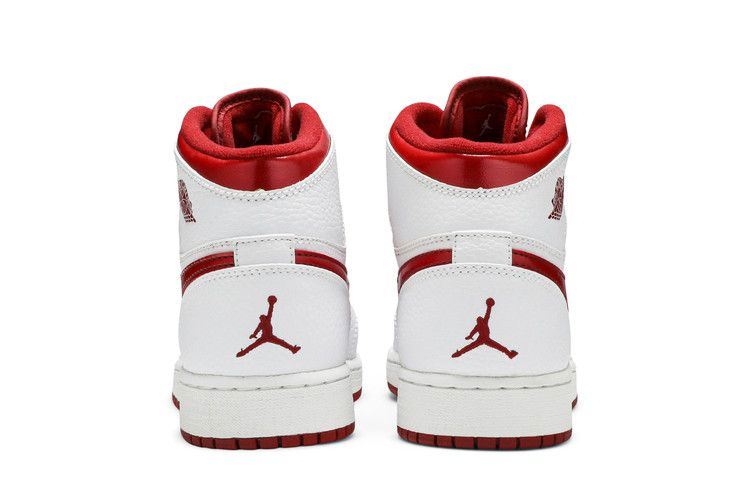 Кроссовки Air Jordan 1 Retro High 'Do The Right Thing'