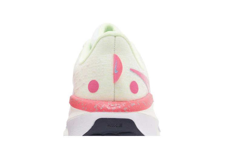 Кроссовки Nike Wmns Vomero 17 'Pink Foam Multi-Color'