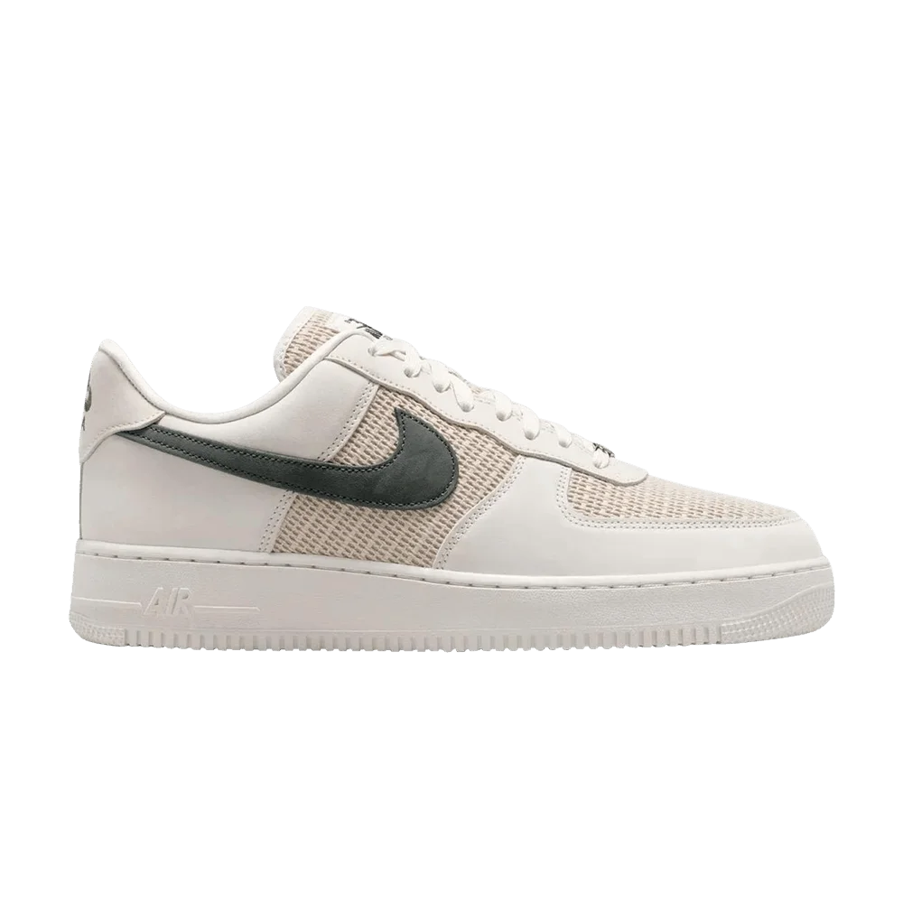 Krossovki-Nike-Air-Force-1-07-LV8-Phantom-Cream-II-Metallic-Silver-Dark-Smoke-Grey