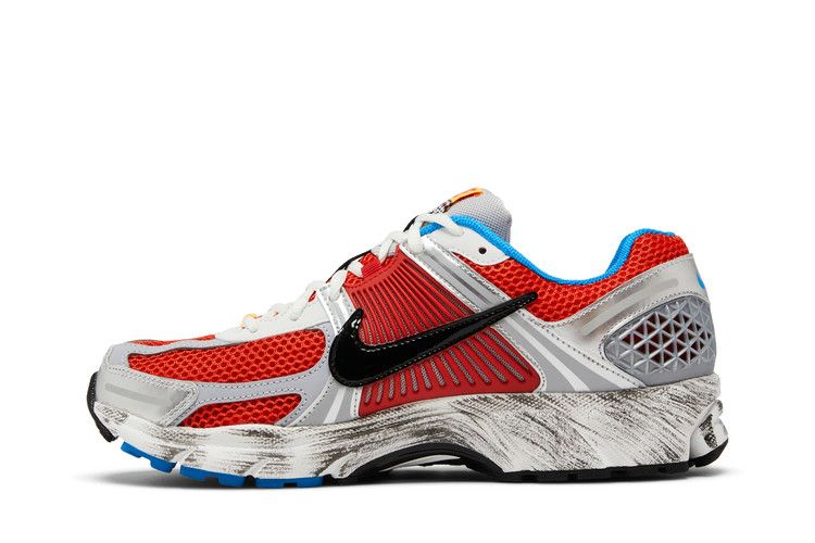 Кроссовки Nike Wmns Air Zoom Vomero 5 'Gundam'