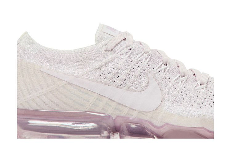 wmns-air-vapormax-light-violet-849557-501_01