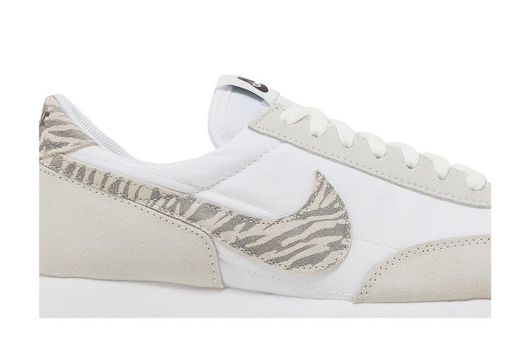 wmns-daybreak-se-zebra-print-dm3346-101_01