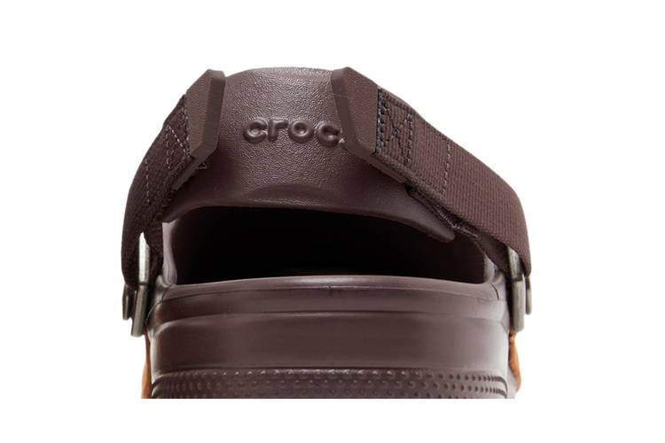 Кроссовки Crocs Museum of Peace and Quiet x Classic Clog RO 'Mocha'
