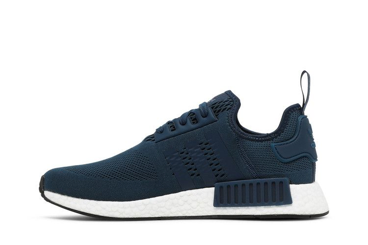 Кроссовки Adidas NMD_R1 'Crew Navy'