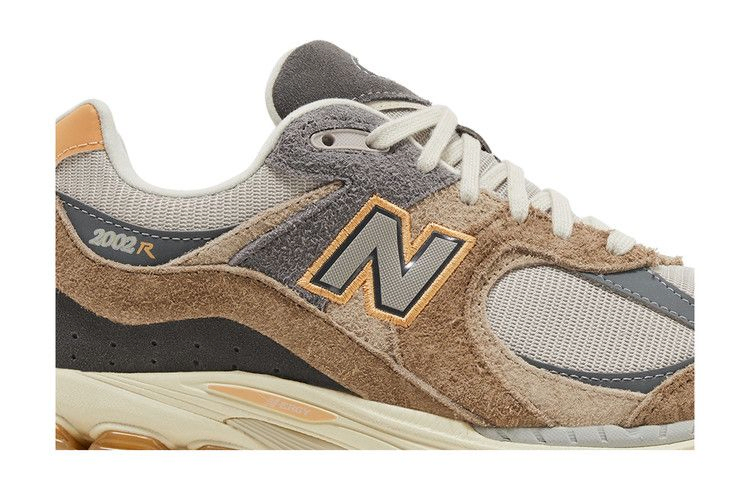 Кроссовки New Balance 2002R 'Mushroom Hazy Peach'