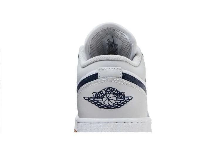 Кроссовки Air Jordan 1 Low GS 'Georgetown'