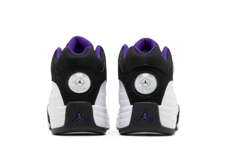 jordan-jumpman-team-1-white-black-field-purple-cv8926-105_05