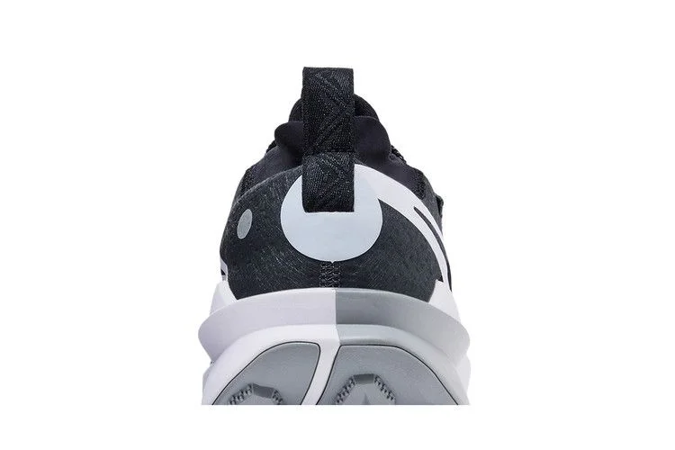 Кроссовки Nike ZoomX Zegama 2 'Black Wolf Grey'