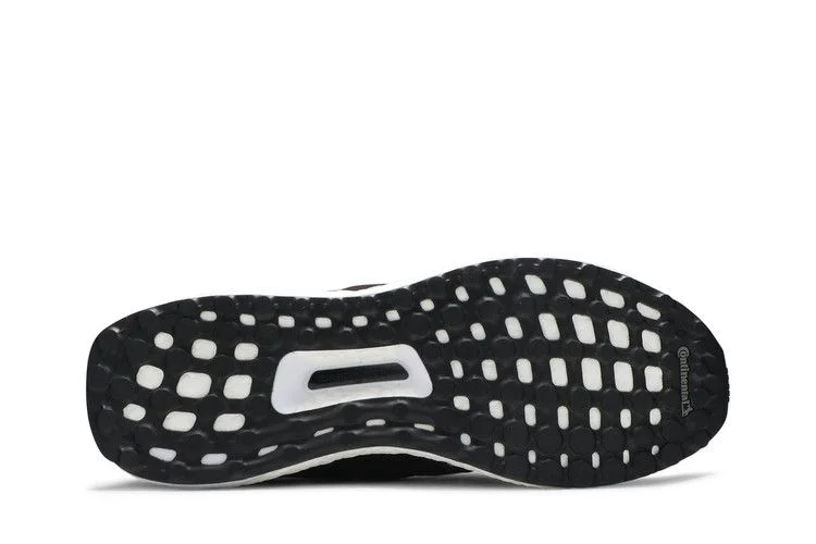 Кроссовки adidas UltraBoost 5.0 DNA 'Black White'