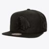 Mitchell-Ness-Black-Chicago-Blackhawks-Pearl-Snapback-Hat-100x100