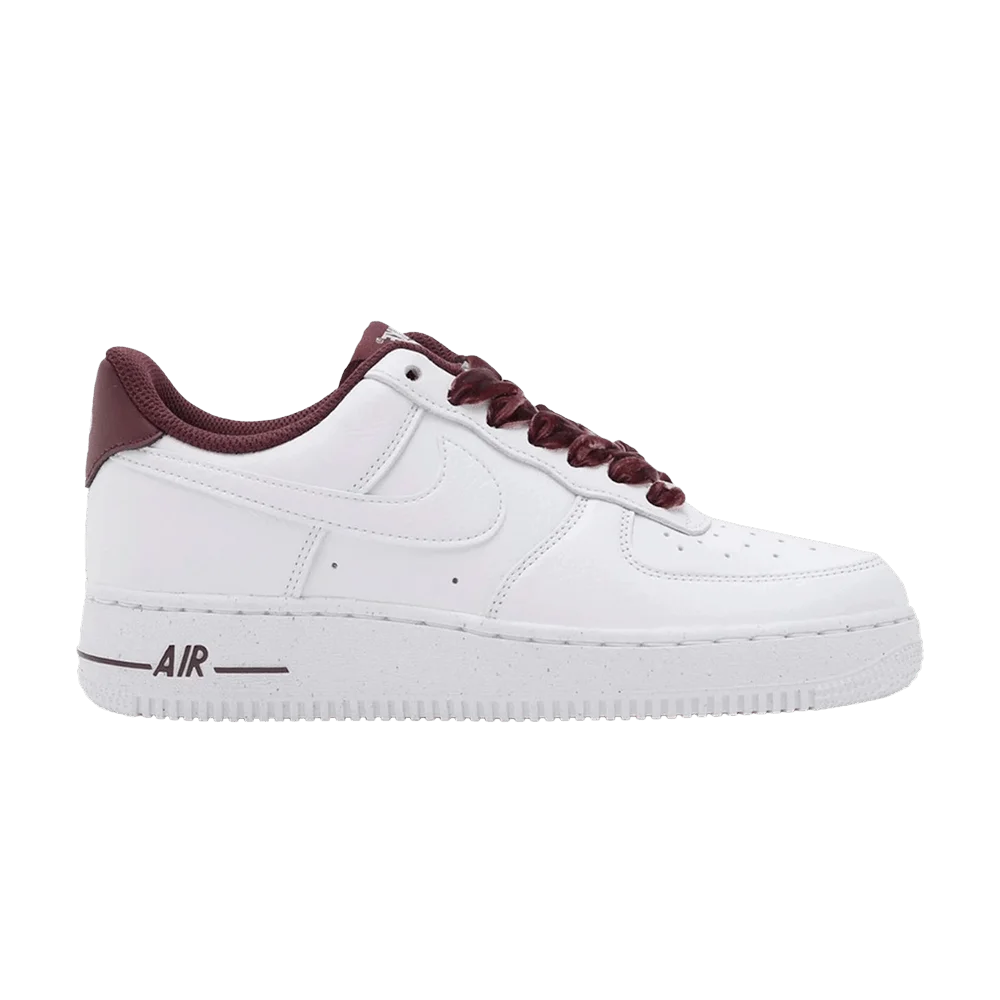 Krossovki-Nike-Wmns-Air-Force-1-Low-07-White-Burgundy-Crush