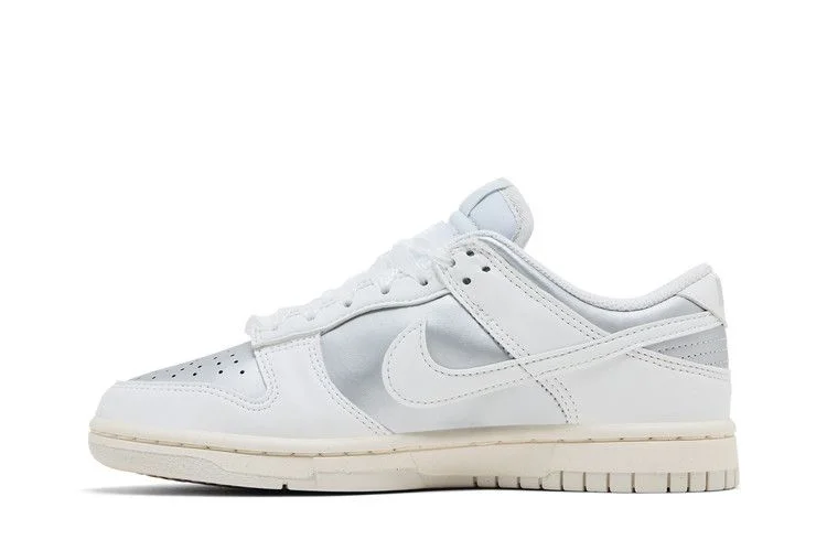 Krossovki-Nike-Wmns-Dunk-Low-Next-Nature-Sheer-Lace-Pack-Metallic-Platinum-2