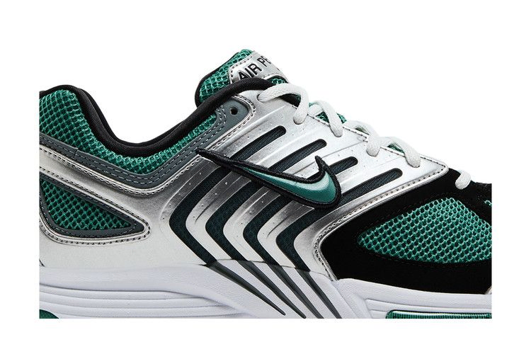 air-pegasus-2k5-metallic-silver-bicoastal-hq3482-095_01