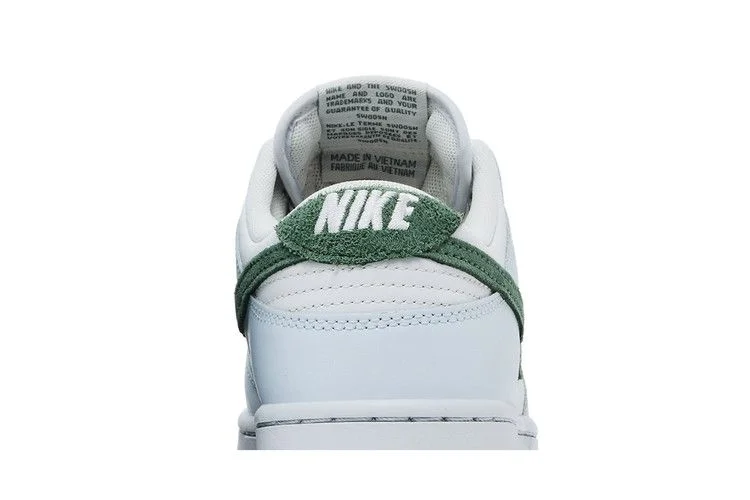 Кроссовки Nike Wmns Dunk Low 'Light Silver Juniper Green'