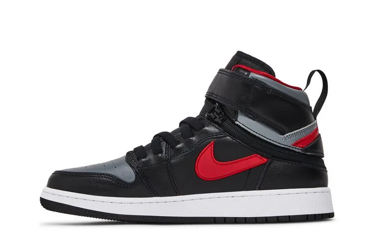 Кроссовки Air Jordan 1 High FlyEase GS 'Smoke Grey Gym Red'
