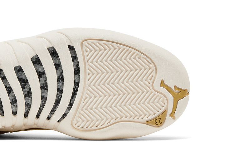 Кроссовки Wmns Air Jordan 12 Retro 'Vachetta Tan'