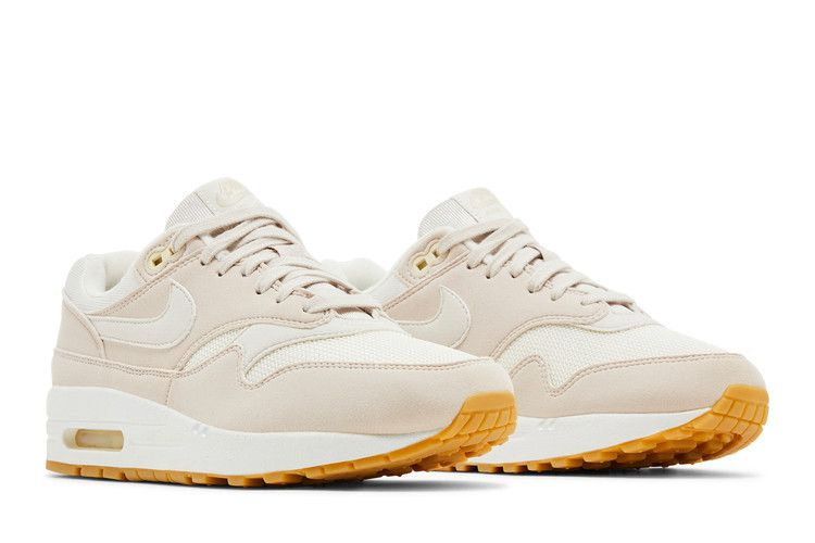 wmns-air-max-1-desert-sand-319986-036_07